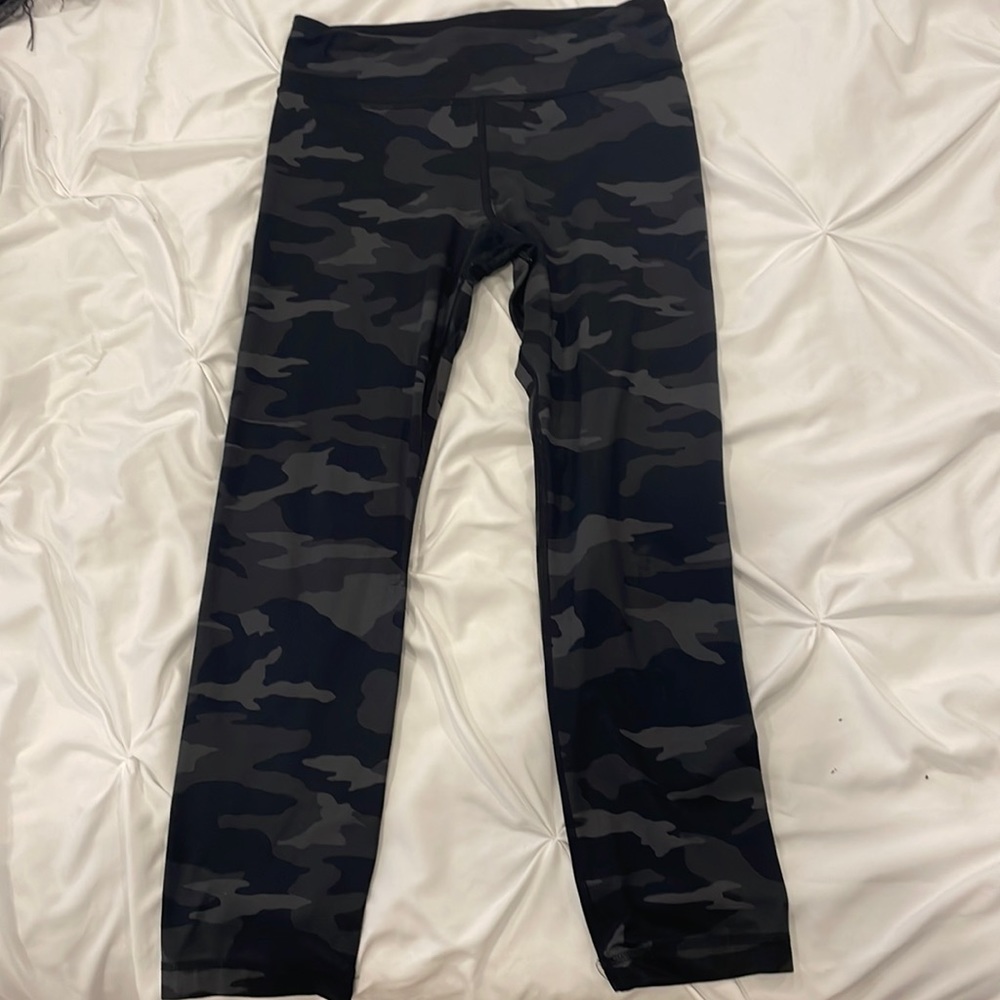 Athleta camo leggings
